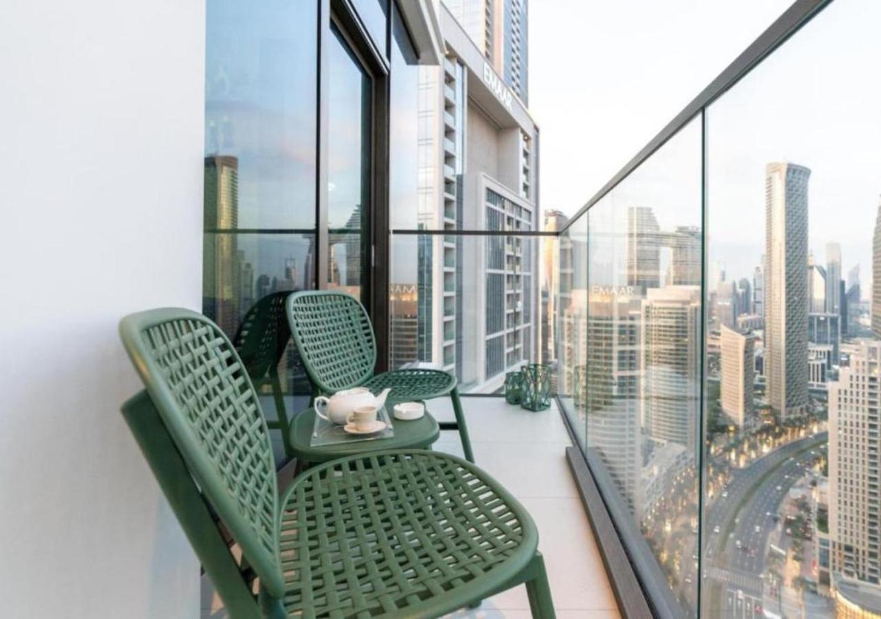 High-Floor 2 Bedroom Premium Apt And Burj Khalifa Views By Vibel Дубай Экстерьер фото